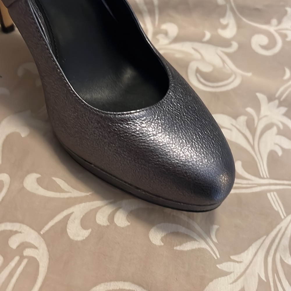 Dark Silver Michael Kors Pumps NWTs - Picture 7 of 7